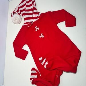 Lemon Loves Layette Elf Sleeper Outfit Holiday Cozy Peppermint Button Closure